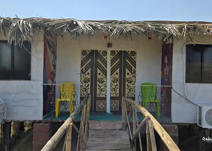 Sea - Touch Beach Resort Harihareshwar