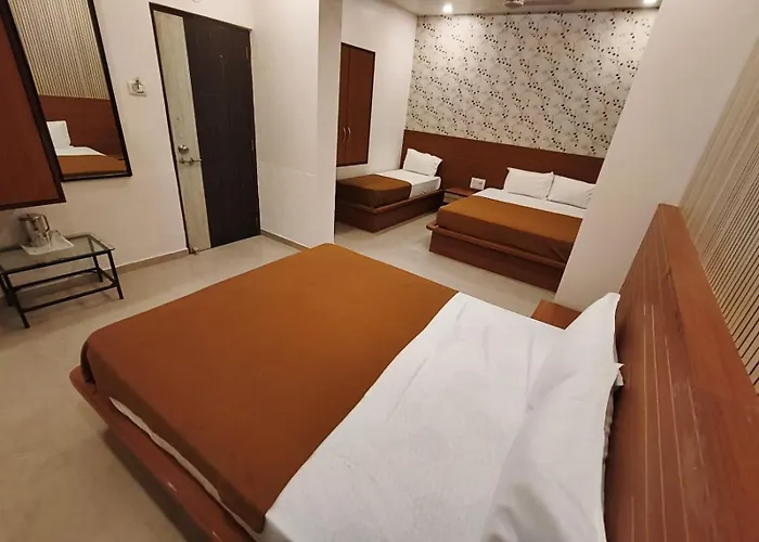 Hotel Girija Residency Kolhapur