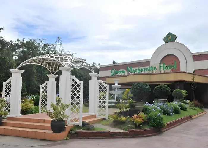 Queen Margarette Hotel Lucena