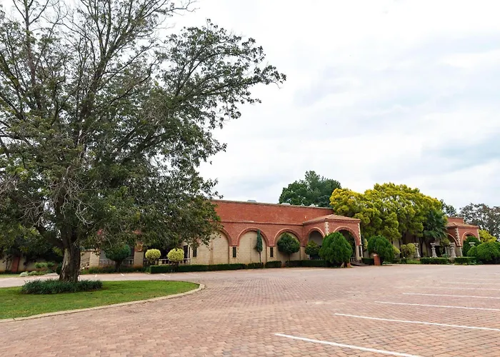 Velmore Hotel & Spa Centurion