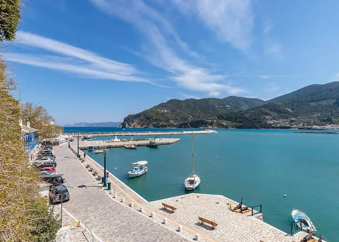 Lemonis Rooms Skopelos Town