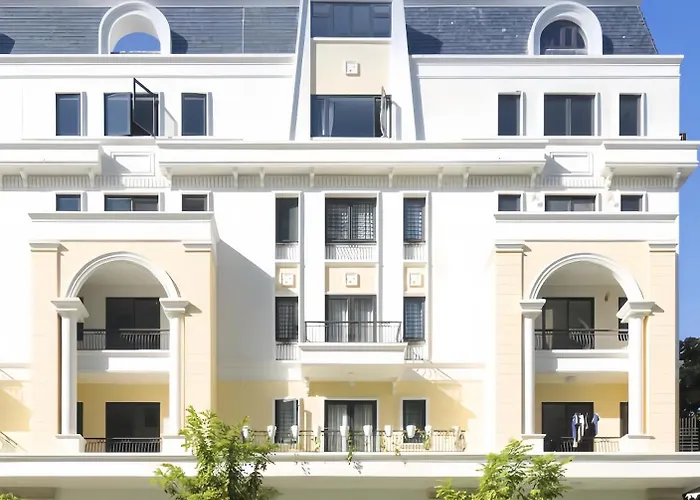 Hotel Monaco Hạ Long