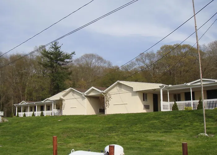 Passport Inn & Suites Chaplin