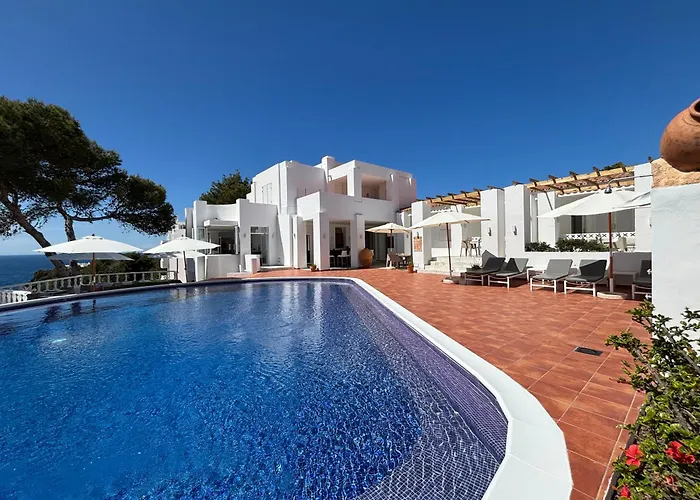 Hotel Village Cala Vadella 