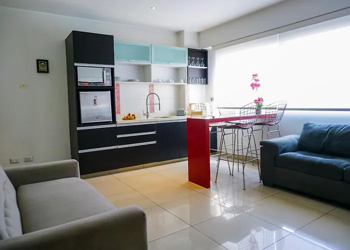 Apart Hotel Petit Palace Suites Lima
