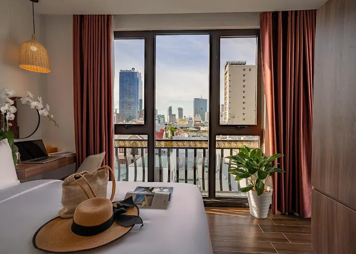 Dragon View Riverfront Hotel Da Nang