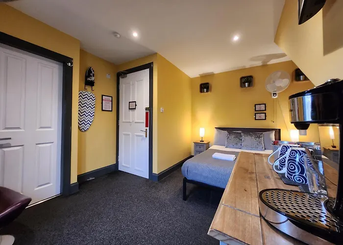 Frederick Douglass - Rooms In The City Edimburgo