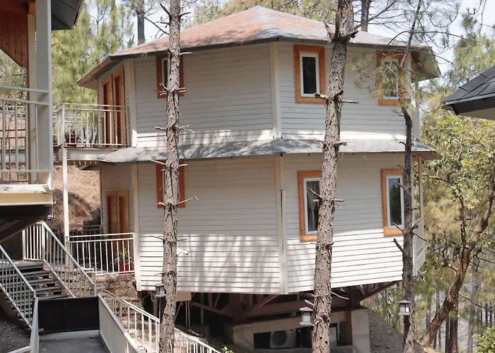 The Woods Retreat Hotel Lansdowne