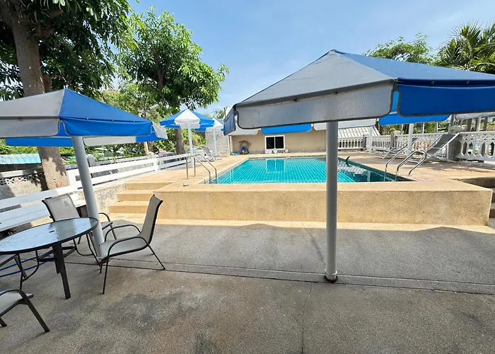 Blue Horizon Hotel หัวหิน