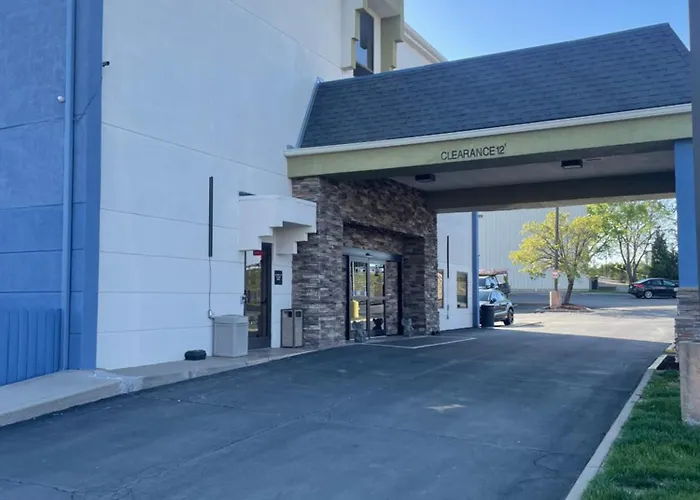 Stay Sure Inn Blue Springs