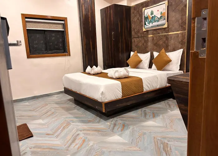 Hotel Arts Palace Mumbai