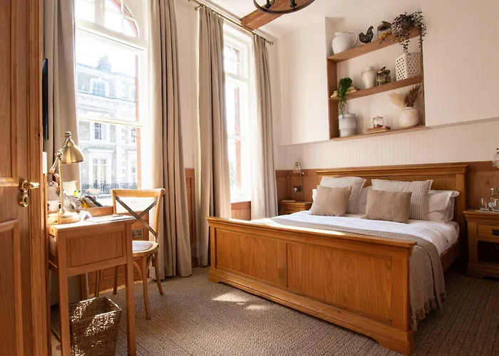 The Old Farmhouse Pub And Rooms London