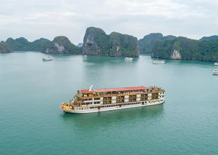 Halong Golden Cruise Hotel