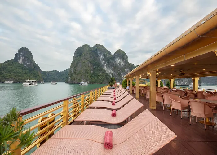 Halong Golden Cruise Hotel