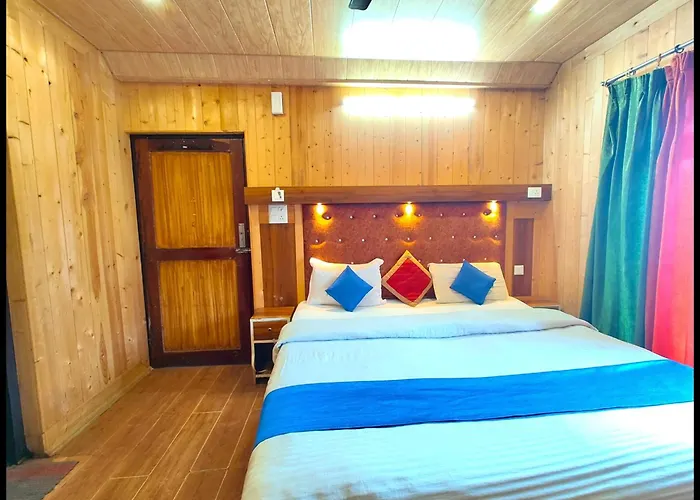 Lake View Shree # Chinar Hotel Near Lake - A Luxury Collection Of Hotel Nainital