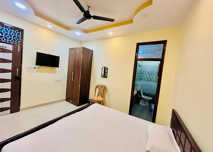 Shri Ji Hotel Varanasi