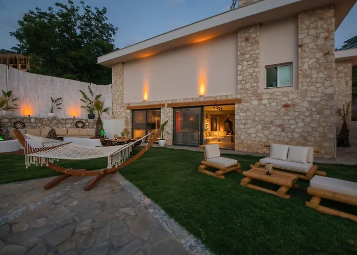 Lada Slav Exclusive Otel Faralya