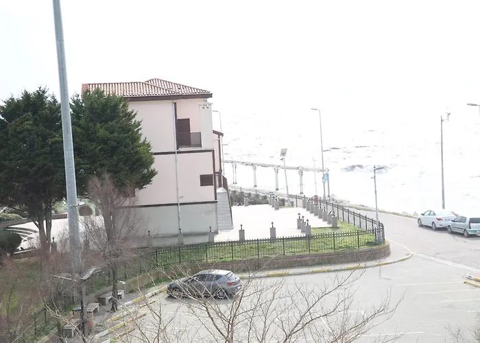 Asım ve nurhan kocabıyık öğretmenevi İstanbul