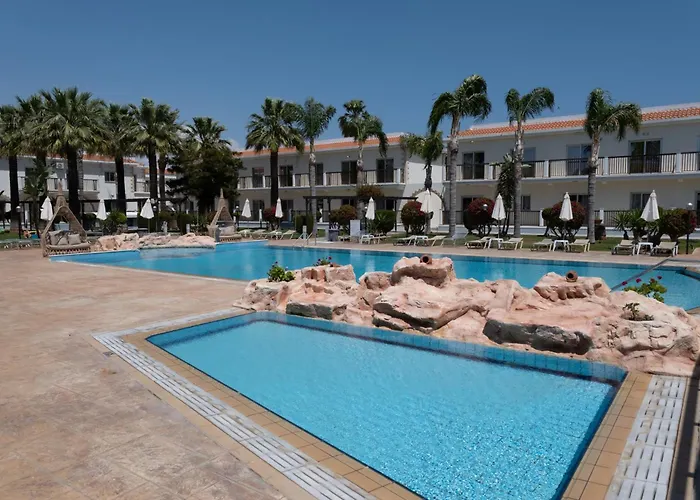 Loutsiana Deluxe Apts Agia Napa