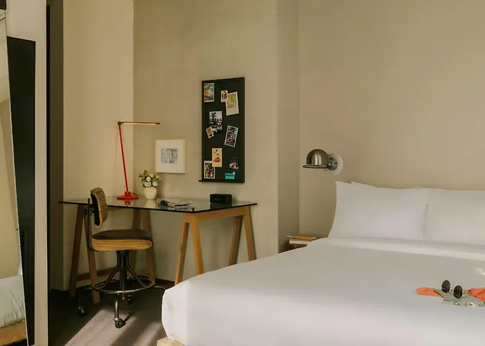 Chambers Hotel Central Park South, Sonder By Marriott Bonvoy Nueva York