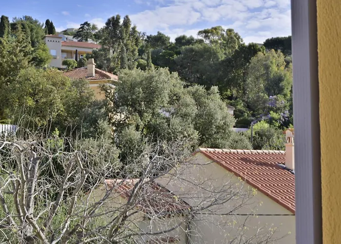 Hotel La Petite Boheme Le Lavandou