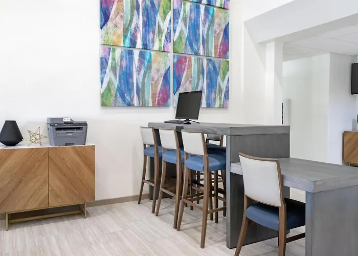 Best Western Plus Executive Hotel & Suites Sulphur