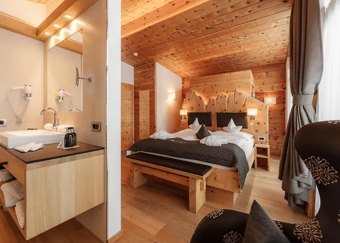 Chalet Elisabeth Dolomites Alpin & Charme Sëlva