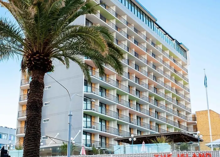 Hotel The Island Gold Coast (Adults Only)