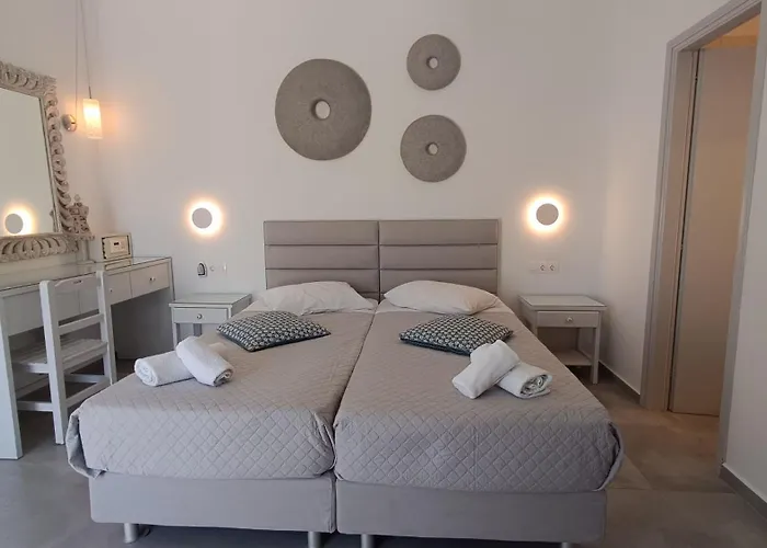 Cyclades Studios Parikia 
