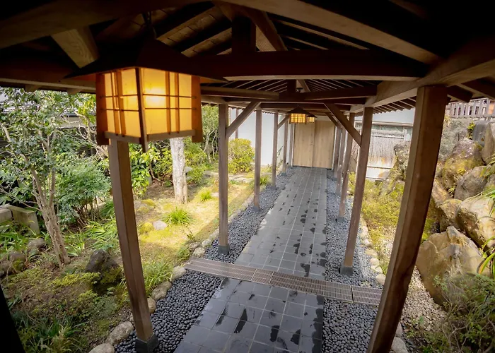 Onsen & Garden -Asante Inn- Hakone