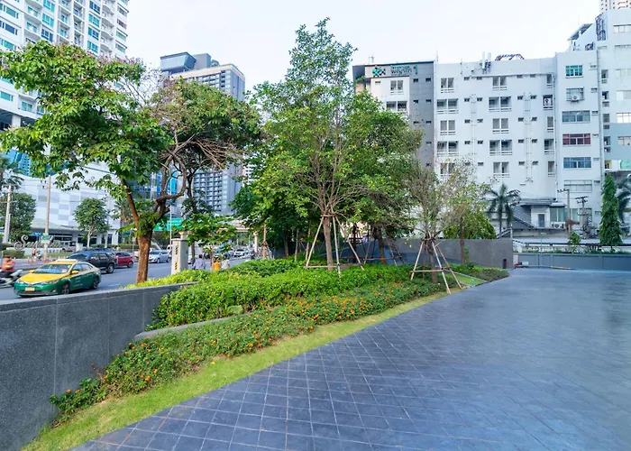 Queensland Hotel กรุงเทพมหานคร