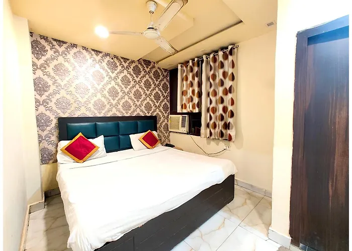 Hotel Luxuary Kabir - Palace - Near Railway Station And Shiv Temple - A Luxuary Hotel In Lucknow
