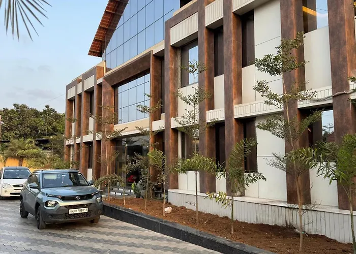 Hotel Prince Garden Daman