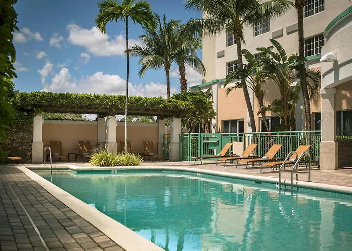 Courtyard By Marriott Fort Lauderdale Airport & Cruise Port Dania Beach