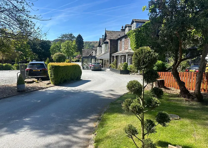 Bridge House Hotel & Silver Howe View Cottage Grasmere