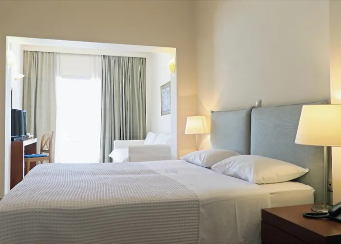 Hotel Saron Poros Town