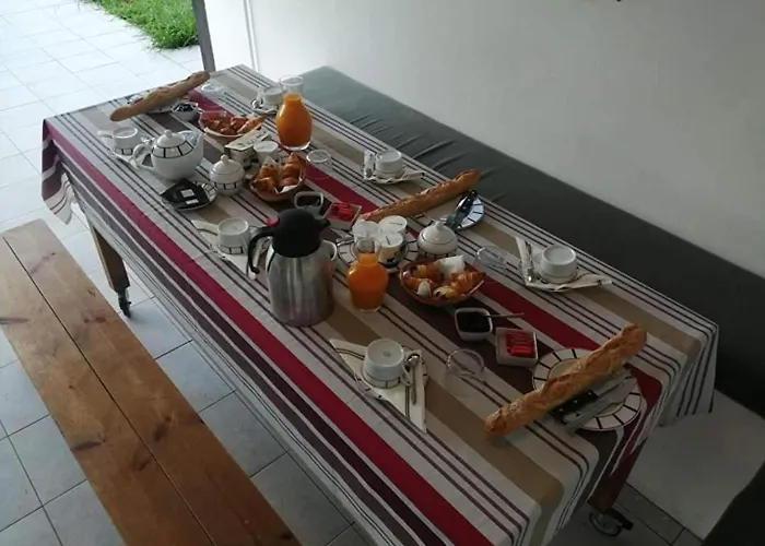 Etxe goxoan chambres d'hôtes avec cuisine été équipée commune et jaccuzi Itxassou