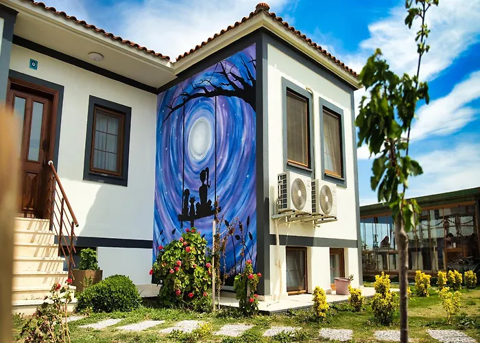 Tinos Otel&Bağ Evi 12 Yaş Üstü Bozcaada