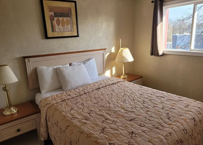 Sand Castle Suites Motel Port Elgin