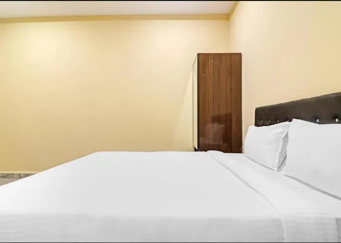 Bhadrak Hotel Ganesh # Plaza Bhadrak - Premium Near Temple - Restaurant Free Wifi And Parking Facilities A Top Hotel In Bhadrak