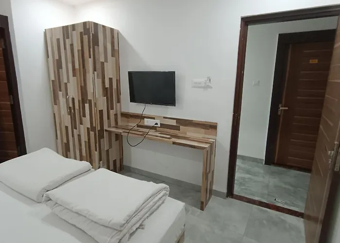 Hotel Sunshine Palace Indore
