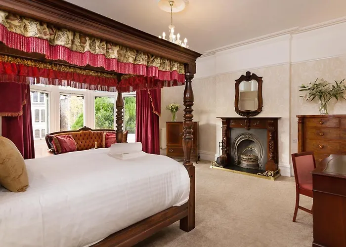 Lincoln House Private Hotel Cardiff