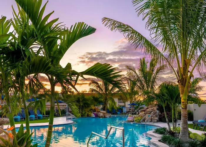 Tropical Beach Resorts - Sarasota Siesta Key