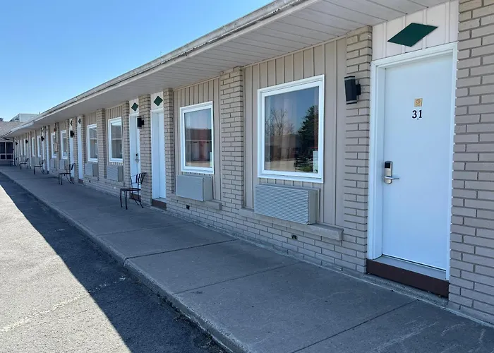 Seven Oakes Motel Kingston