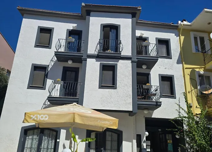 Marina Sahil Hotel Çeşme