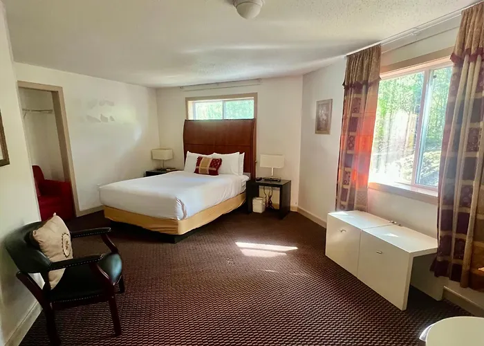 Saco River Motor Lodge & Suites Conway