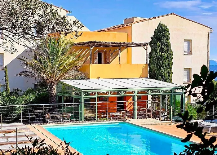 Hotel Cala Di L'Oru LʼÎle-Rousse