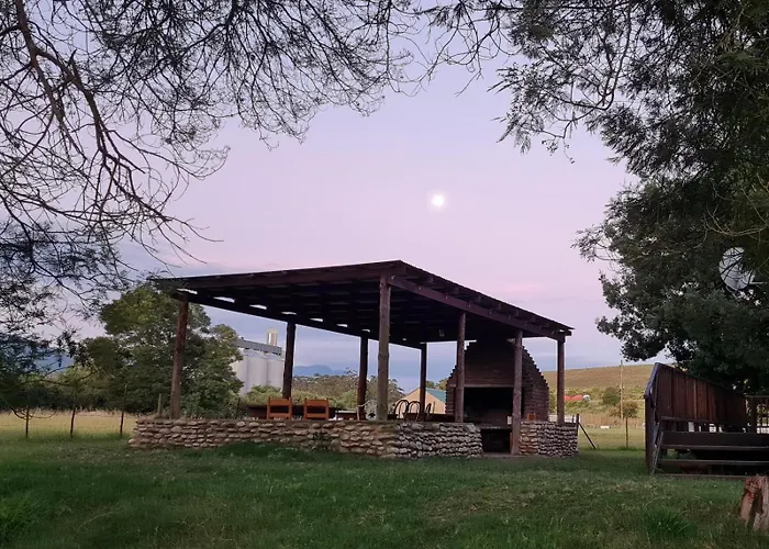 Blue Mountain Farm Lodge, Cabins & Cottages Swellendam
