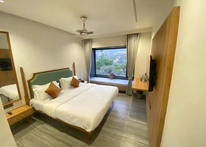 Hotel Crystal Inn Nakki Lake 25 Meter Mount Abu