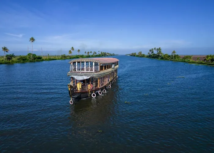 Kerala Nature Houseboat By Coco Floatel Alappuzha